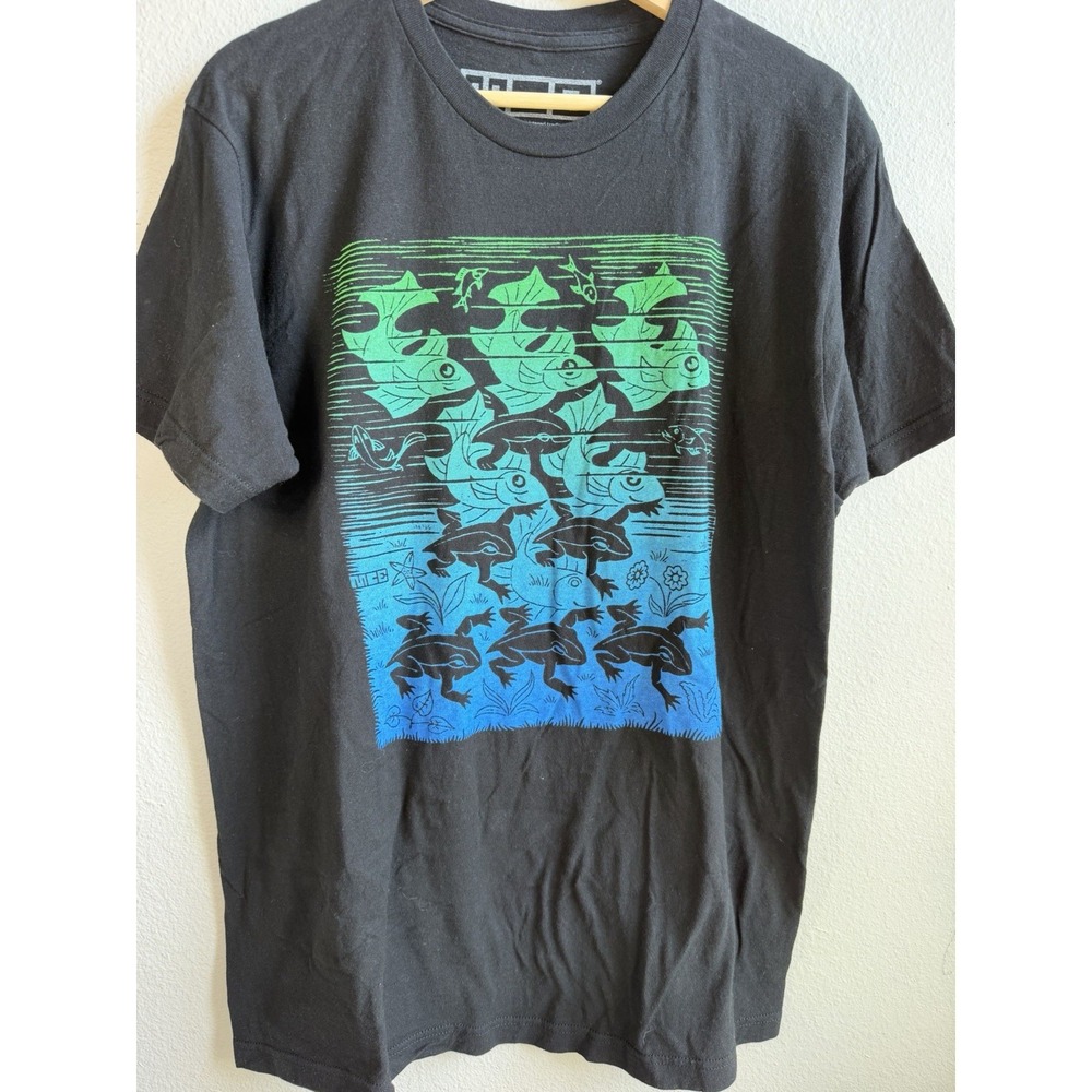 M.C. Escher Fish Frogs Tessellation Art Graphic T-Shirt Black Men's Size Large
